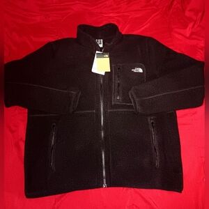 The North Face Fleece Jacket. Brand New w/Tags.